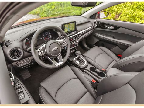 2023 Kia Forte: 78 Interior Photos | U.S. News