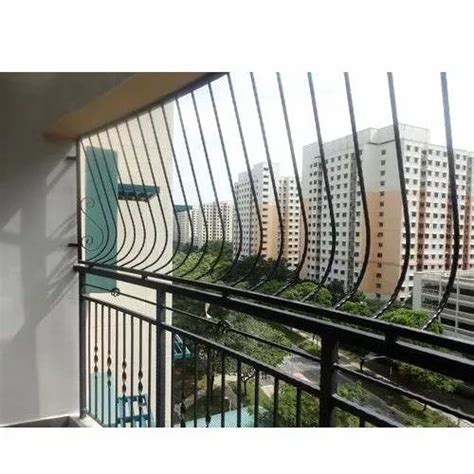 Balcony Grill - 4-6 Ft Modern Mild Steel Balcony Safety Grill For ...