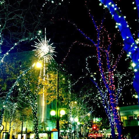 Downtown Seattle at Christmas time | Downtown seattle, Seattle ...