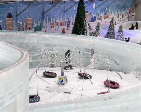 Ice Magic: Winter Wonderland 2023 has snow, slides & more