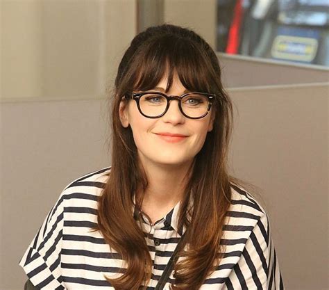 Zooey Deschanel | How to style bangs, Hairstyles with glasses, Bangs ...