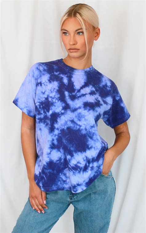 Purple Tie Dye T Shirt | Tops | PrettyLittleThing