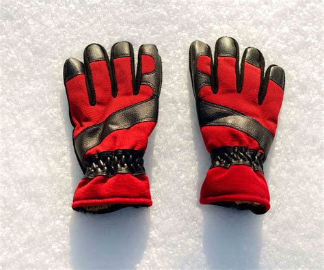 18 month snow gloves 100% free shipping