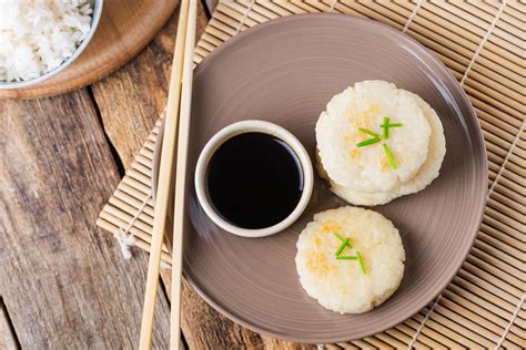 Japanese Pan-Fried Rice Cakes Recipe