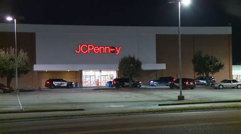 JPD: Robbery at JCPenney under investigation - WBBJ TV