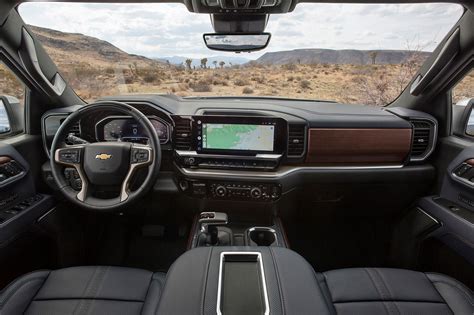 Chevy Trucks 2023 Interior