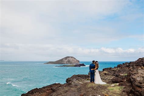 Sandy Beach Wedding | Kristin + Chris | chelseastratso.com