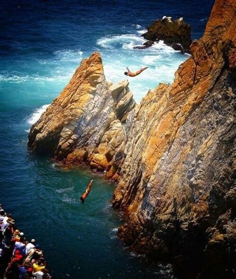 La Quebrada en Acapulco, Guerrero. México ~D~ | Places to travel, Cliff ...