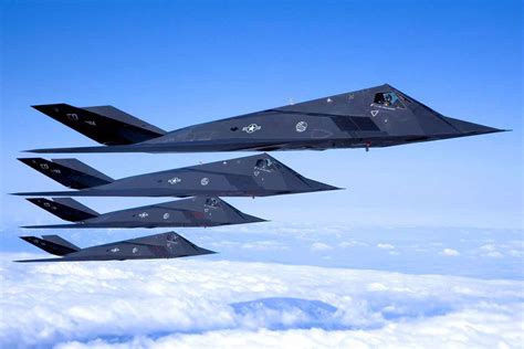 Supposedly retired, F-117 stealth fighter seen flying in San Diego ...