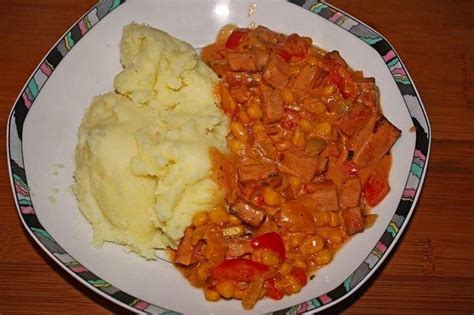 Leberkäse-Gulasch - Rezept mit Bild | Rezept | Gulasch rezepte ...