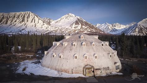 [Abandoned] Abandoned igloo shaped hotel covered in graffiti, Matanuska ...