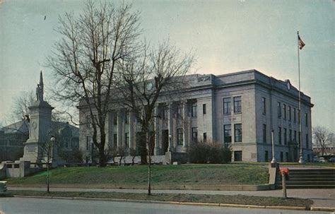 Daviess County Court House Washington, IN Postcard