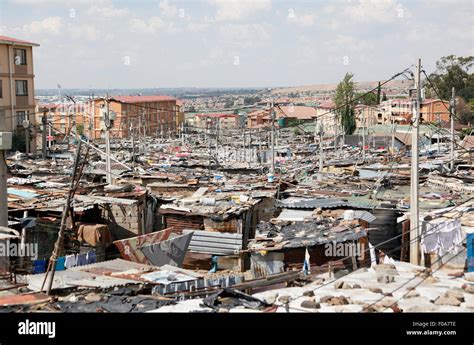 Shacks in Alexandra township, Johannesburg, Gauteng, South Africa Stock ...