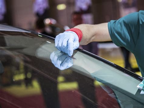 How to Install Window Tint to Your Vehicle Like A Pro - Mobile Window Tint