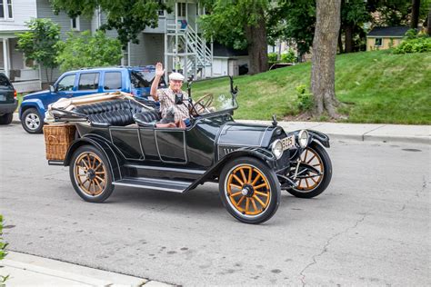 Classic Car Show | Elgin History Museum