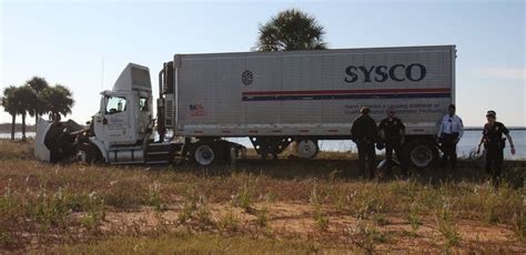 Sysco driver crashes through railing on Beach Boulevard in Pascagoula ...