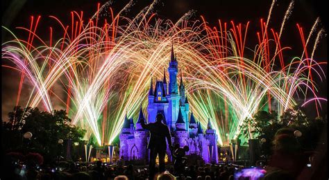 Hong Kong Disneyland to cancel nightly fireworks display from 2018 ...