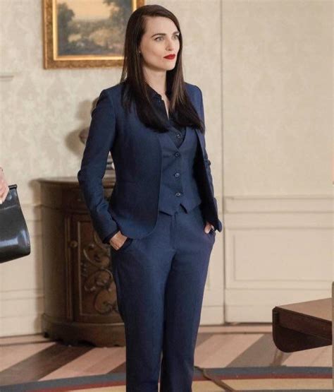 Katie McGrath in Suits on Supergirl : r/ladyladyboners