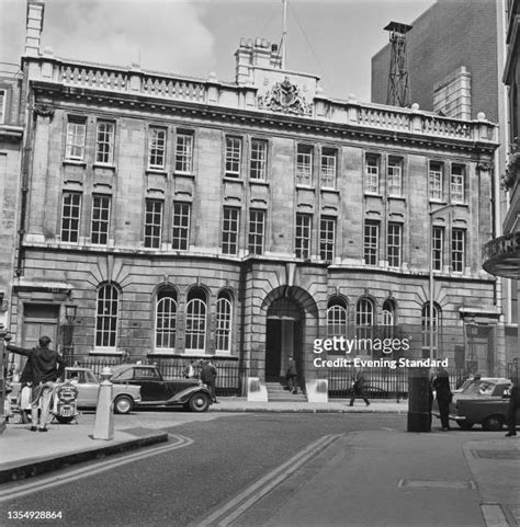 17 Great Marlborough Street Magistrates Court Stock Photos, High-Res ...