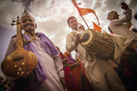 Maharashtra Culture: Exploring the Rich Tradition, Art, Music, Food and ...