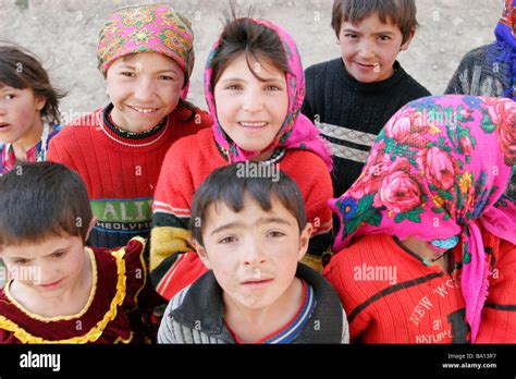 Tajik children, Marguzor village, Marguzor Lakes, Fan Mountain ...