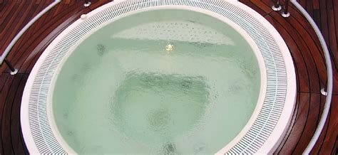 Hot Tub Maintenance: Neglect Leads To Ill Health - UK Lifestyle Buzz