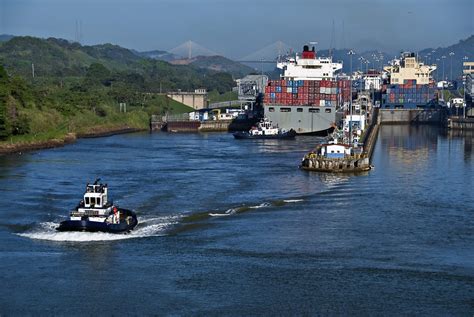 Incident at the Pacific Entrance of the Panama Canal Under Control ...