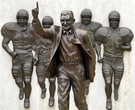 Joe Paterno statue to stay for now, report says - lehighvalleylive.com