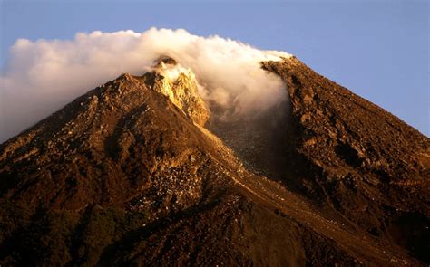 Pictures: Indonesia's Mount Merapi Volcano Erupts