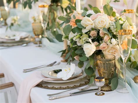 Everything you need to dress your wedding reception table now they are ...