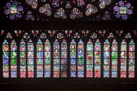 Notre Dame de Paris Cathedral window - www.weeklybangalee.com