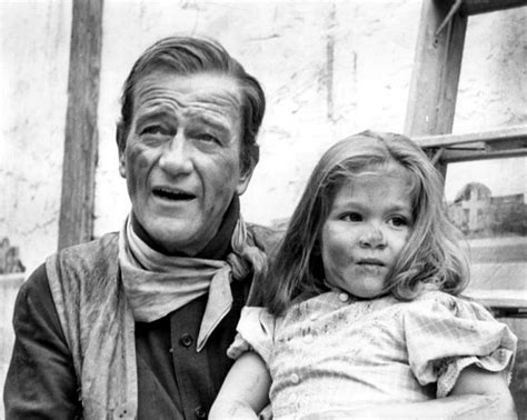 John Wayne and daughter Aissa on the set of The Alamo | John wayne ...