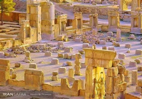 Persepolis Ultimate Guide - Information, Facts & Photos