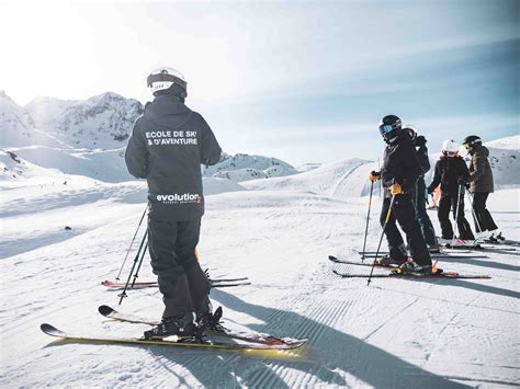 Adult Ski Lessons (from 15 y.) for All Levels - Arc 1800 from 37 ...