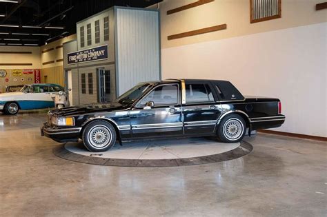 1991 Lincoln Town Car Presidential Black for sale