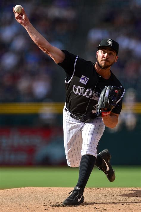 Another brutal showing by Bryan Shaw undoes Rockies in loss to Arizona