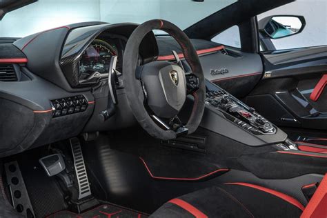 Lamborghini Aventador SVJ will make you green with envy - CNET