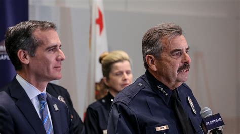 Ex-LAPD Top Cop Charlie Beck Named Interim Chicago Police ...