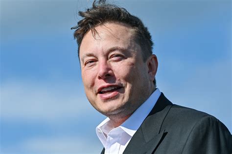 Cramer: Optimistic young investors see Elon Musk as next Steve Jobs ...