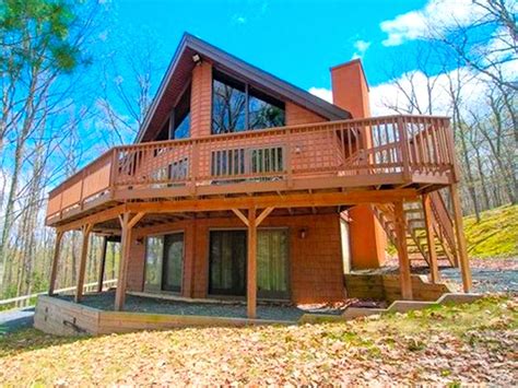 Poconos Mountains Vacation - Bear Trap Chalet, Cabins, Greentown ...