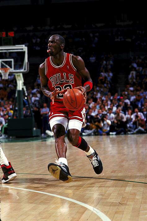 Unforgettable Moments: The Incredible Michael Jordan Highlights