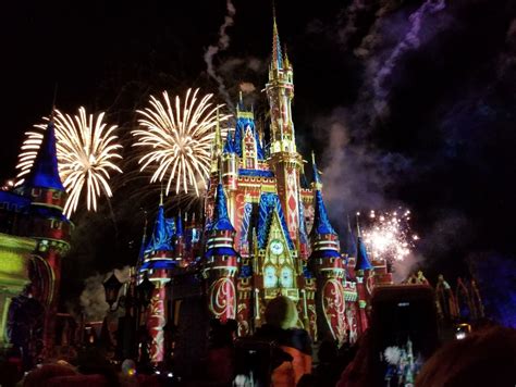 À quelle heure est le feu d’artifice à Disney