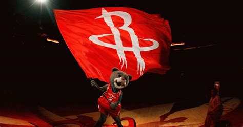 Houston Rockets Mascot Terrifies Players - CBS Detroit