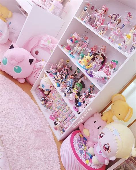 Pin by Mango on Interior Design | Kawaii bedroom, Otaku room, Cute room ...