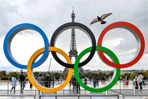 Paris to host 2024 Olympics - ESPN's week in pictures - Federer and ...