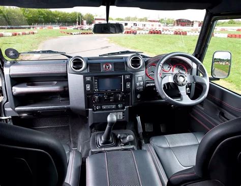 90 Defender leather trimmed interior Land Rover Defender Interior, Land ...