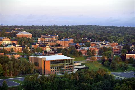 - University of New Brunswick- Fredericton Campus | University ...