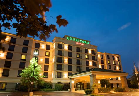 Courtyard by Marriott Louisville Airport in Louisville, KY - (502) 368-5...