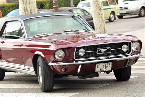 Los mejores coches clásicos deportivos de España llegan a Alcalá de ...