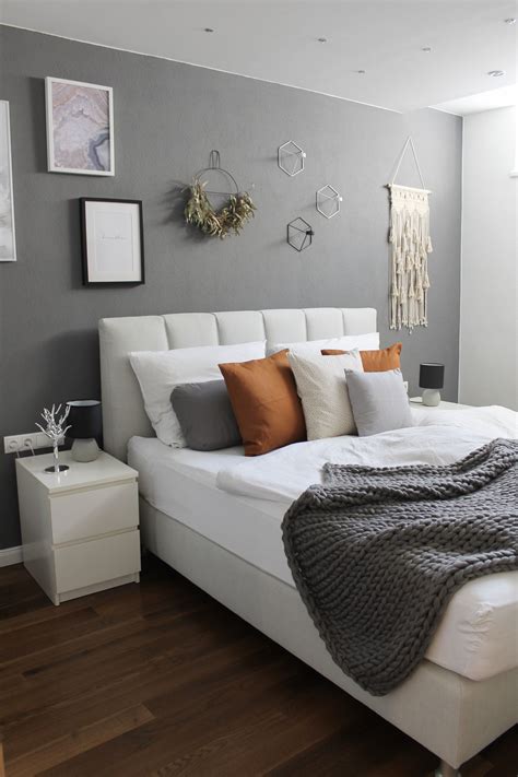 10+ Grey And Brown Bedroom